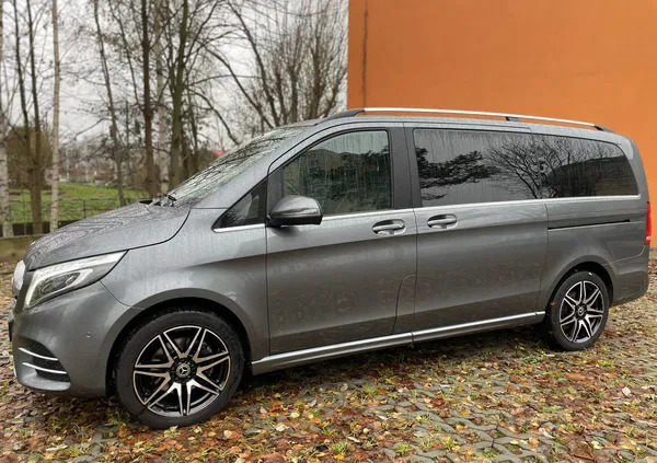 mazowieckie Mercedes-Benz Klasa V cena 295000 przebieg: 57527, rok produkcji 2022 z Gliwice